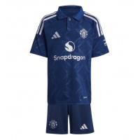 Camisa de time de futebol Manchester United Casemiro #18 Replicas 2º Equipamento Infantil 2024-25 Manga Curta (+ Calças curtas)